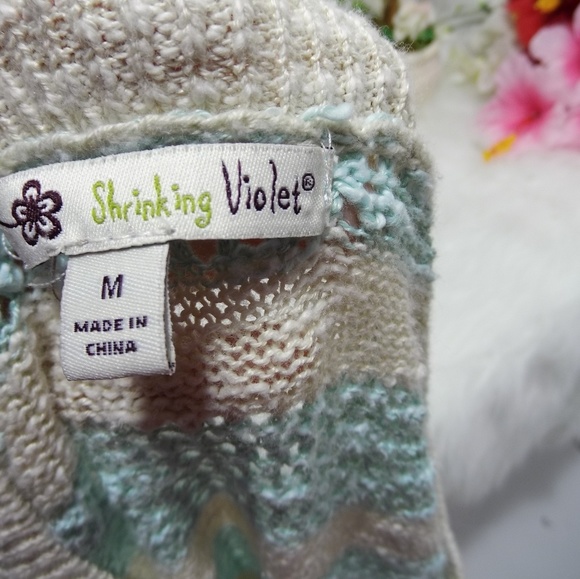 Shrinking violet eyelet sweater size M - Picture 3 of 8